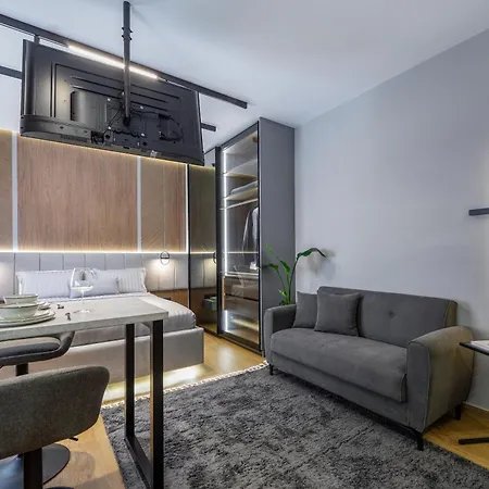Aristotelian Virtues - Tharros Apartment *