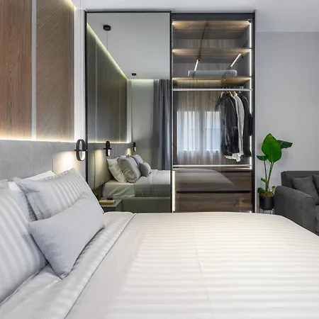 Aristotelian Virtues - Tharros Apartment