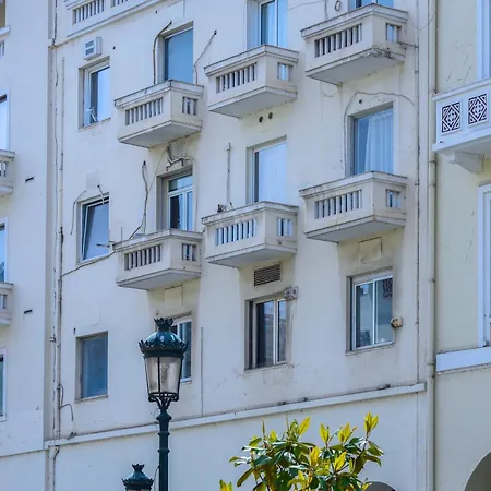 Apartment Aristotelian Virtues - Tharros